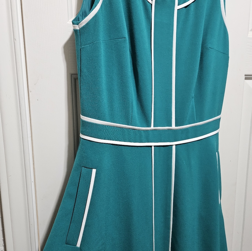 Modcloth Roving Reporter Dress M - Picture 5 of 5